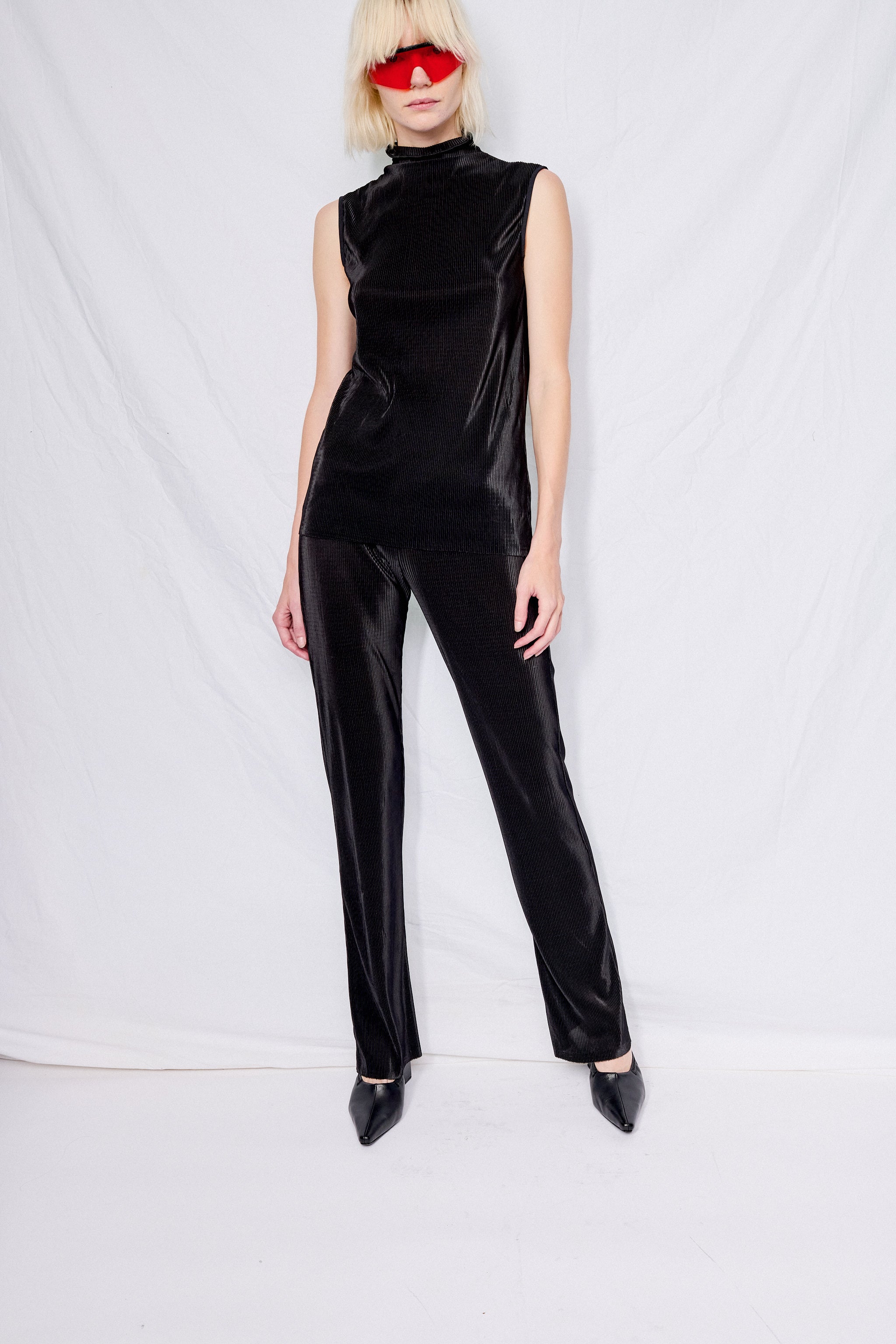 Black Plisse Sleeveless Mockneck Top