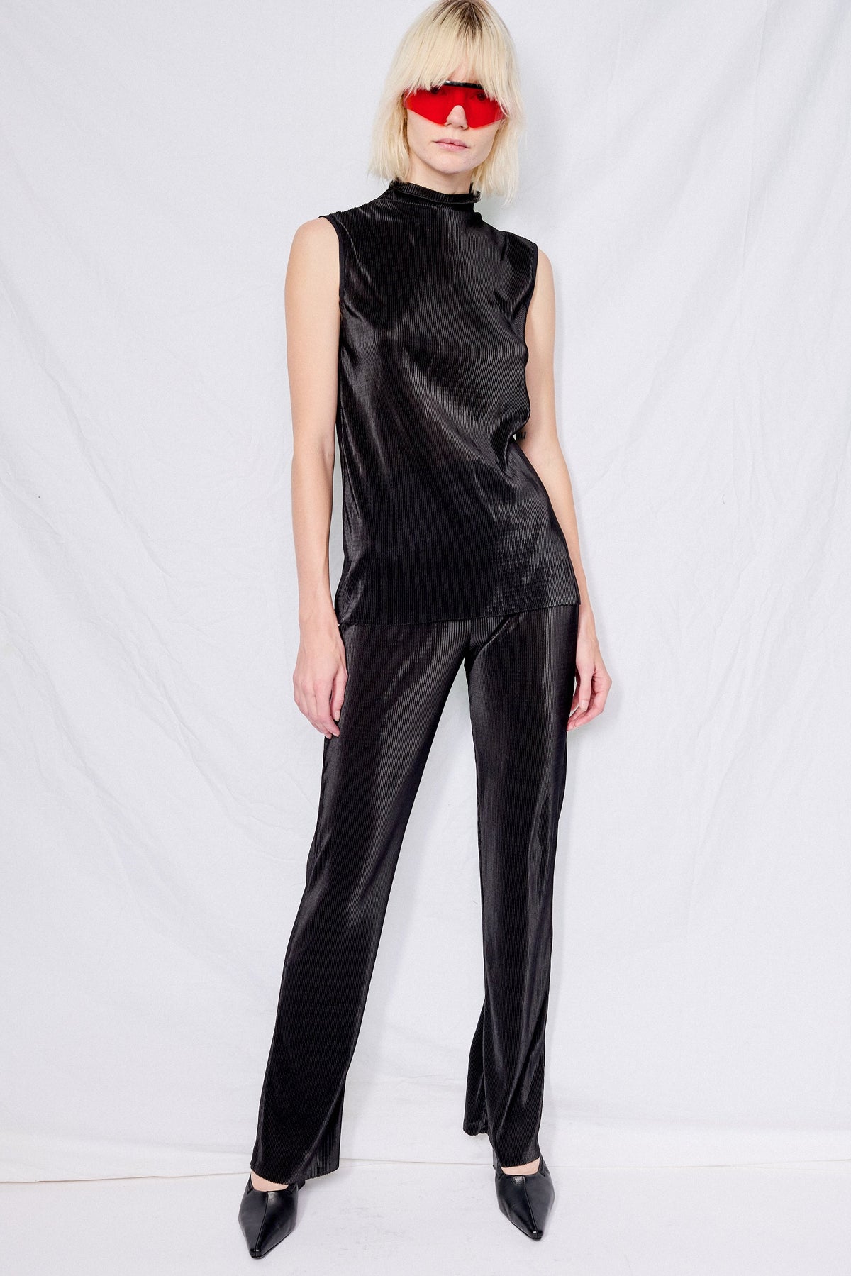 Black Plisse Sleeveless Mockneck Top