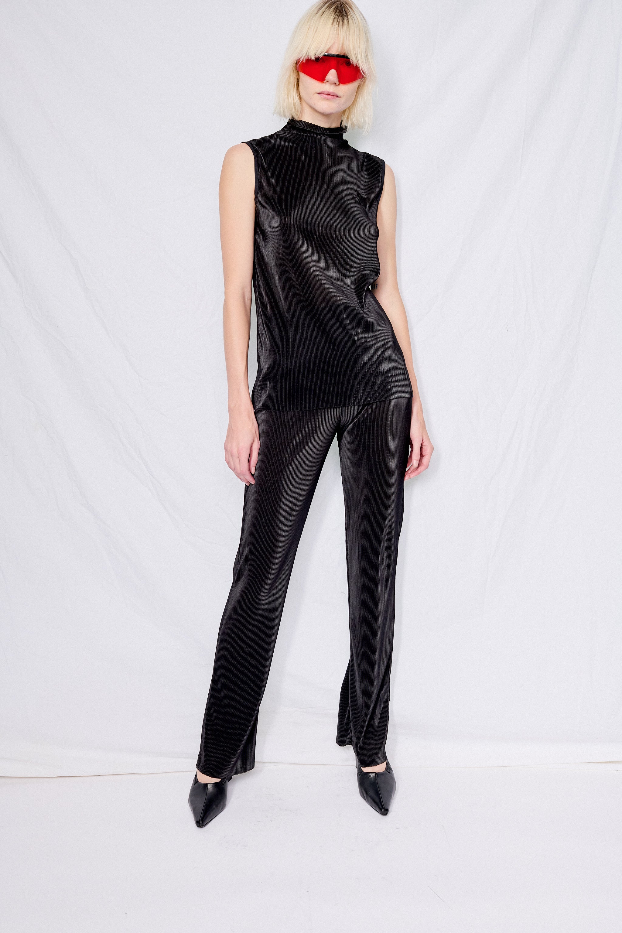 Black Plisse Sleeveless Mockneck Top