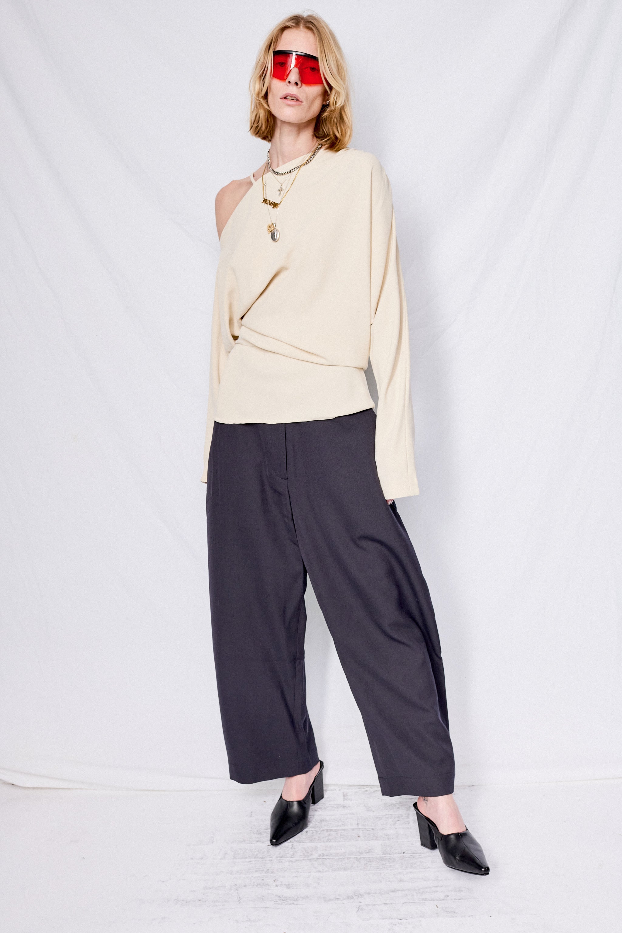 Darkest Navy Chalco Wool Pant