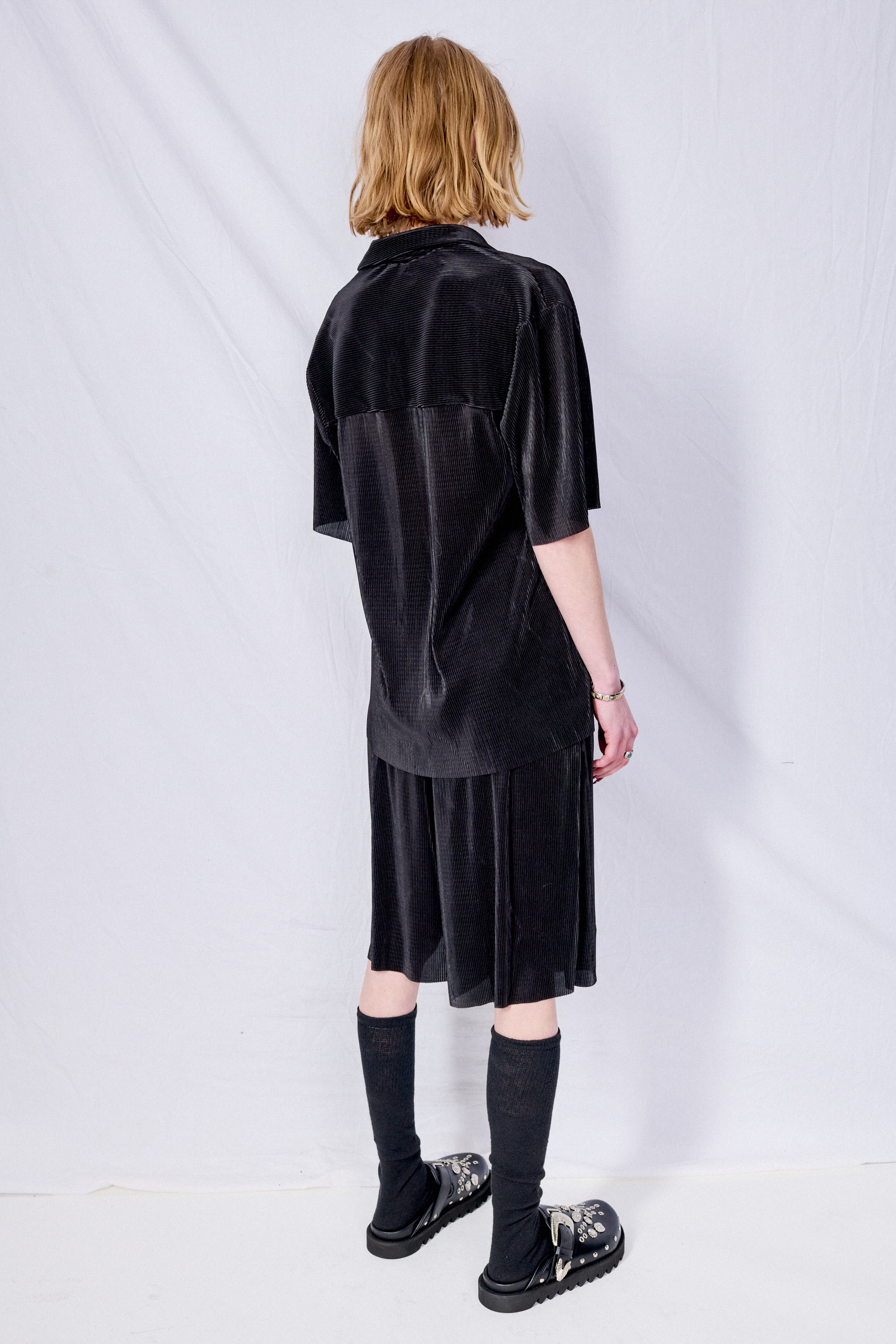 Black Plisse Scout Shirt