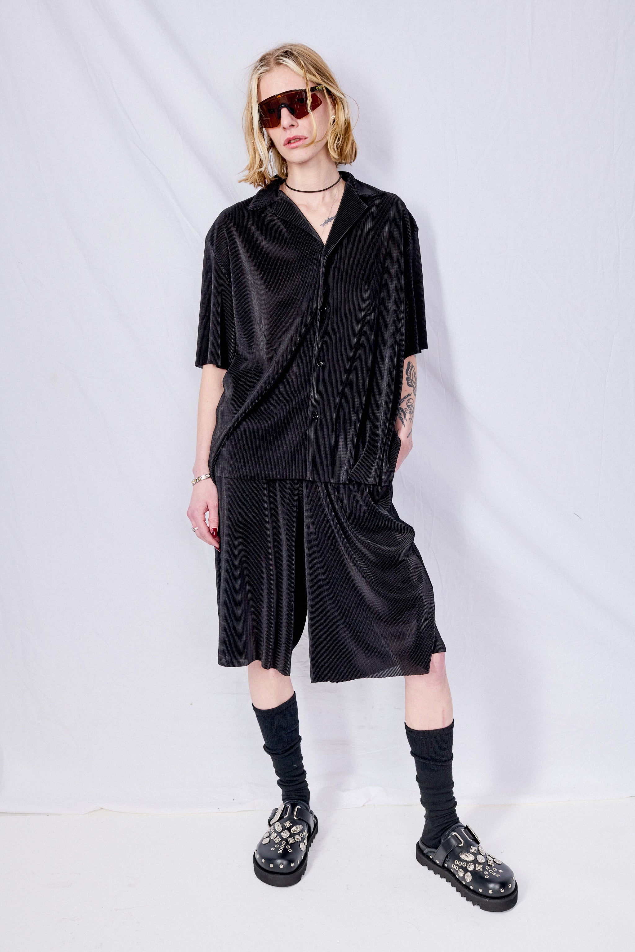 Black Plisse Scout Shirt