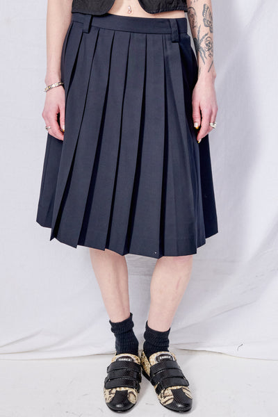 ◇LENINA◇ ASPEN midi pleats skirt_navy pleated skirt ASPEN Midi Pleats Skirt - Navy – Lenina US