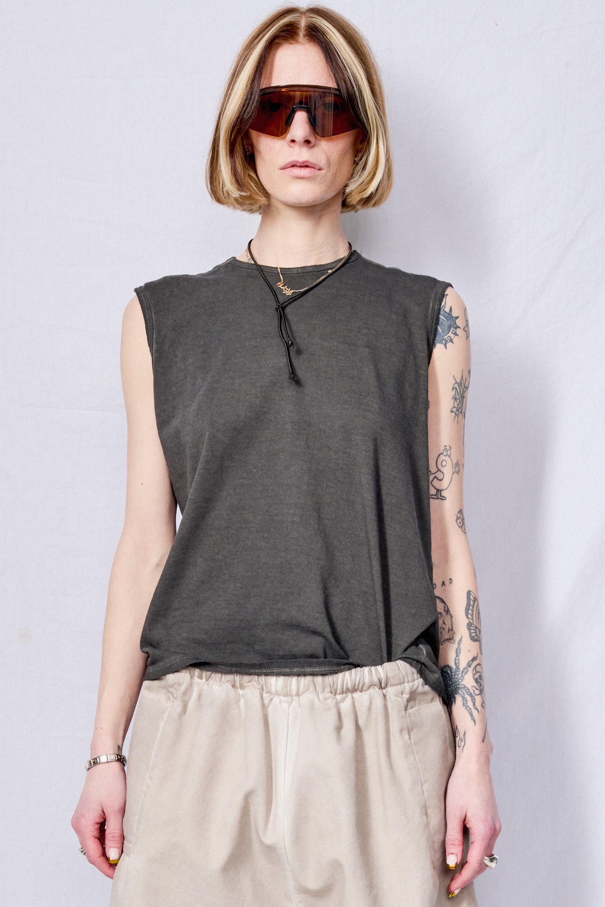 No.33 Black Organic Cotton Sleeveless T-Shirt