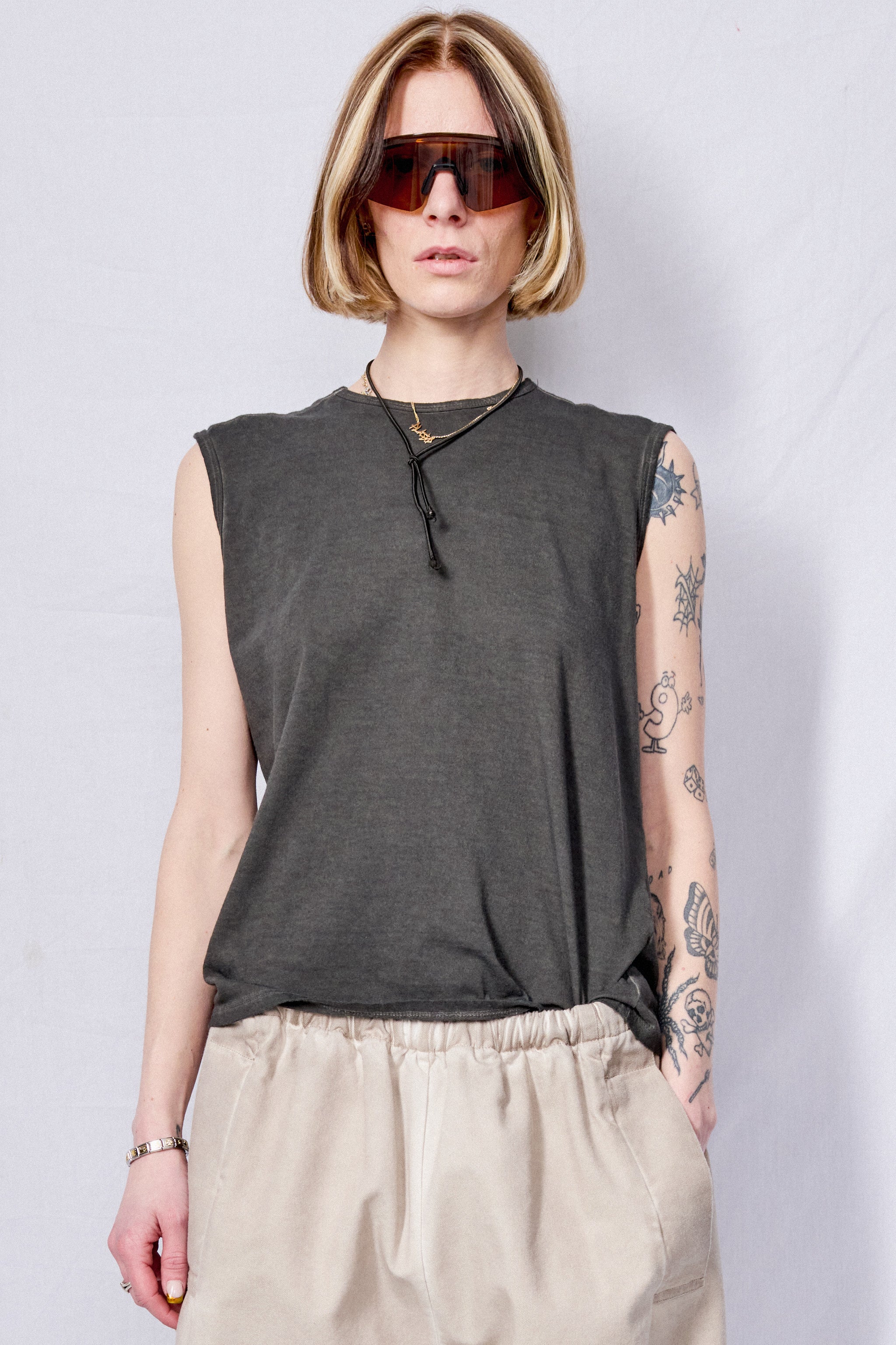 No.33 Black Organic Cotton Sleeveless T-Shirt