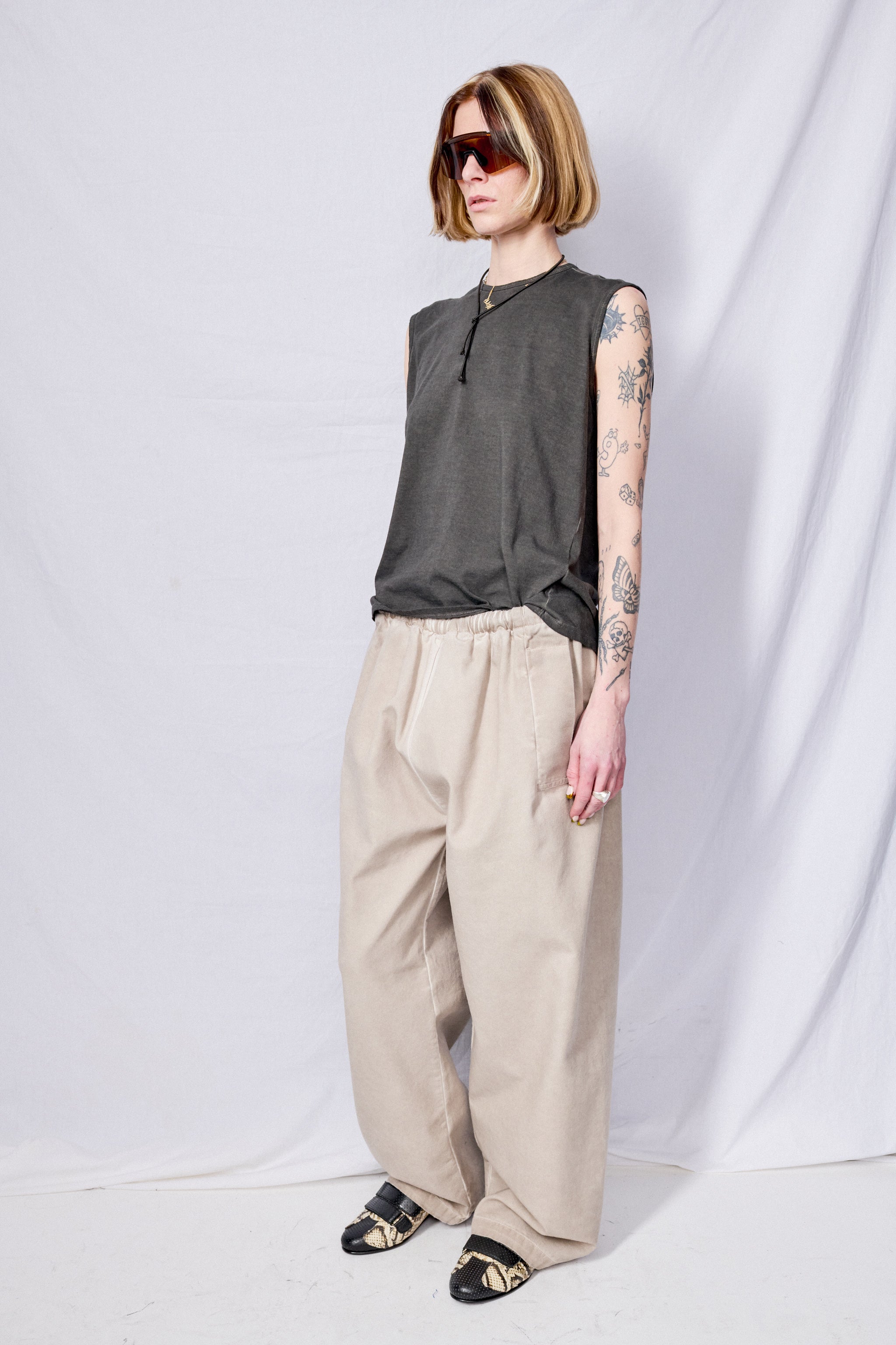 No.33 Black Organic Cotton Sleeveless T-Shirt