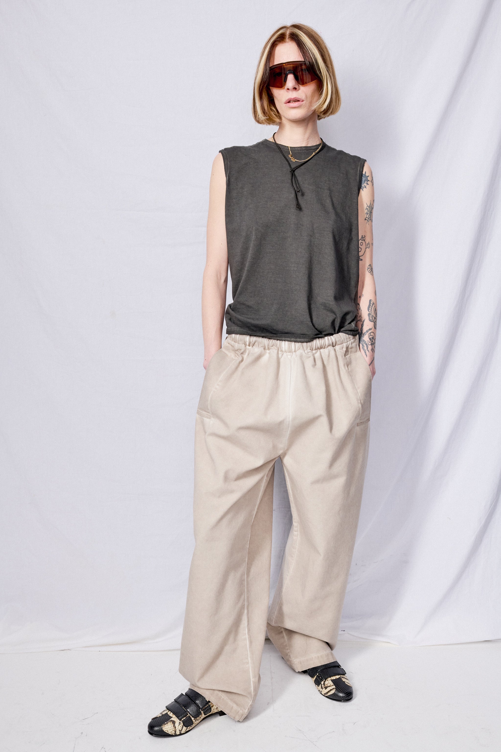 No.33 Black Organic Cotton Sleeveless T-Shirt
