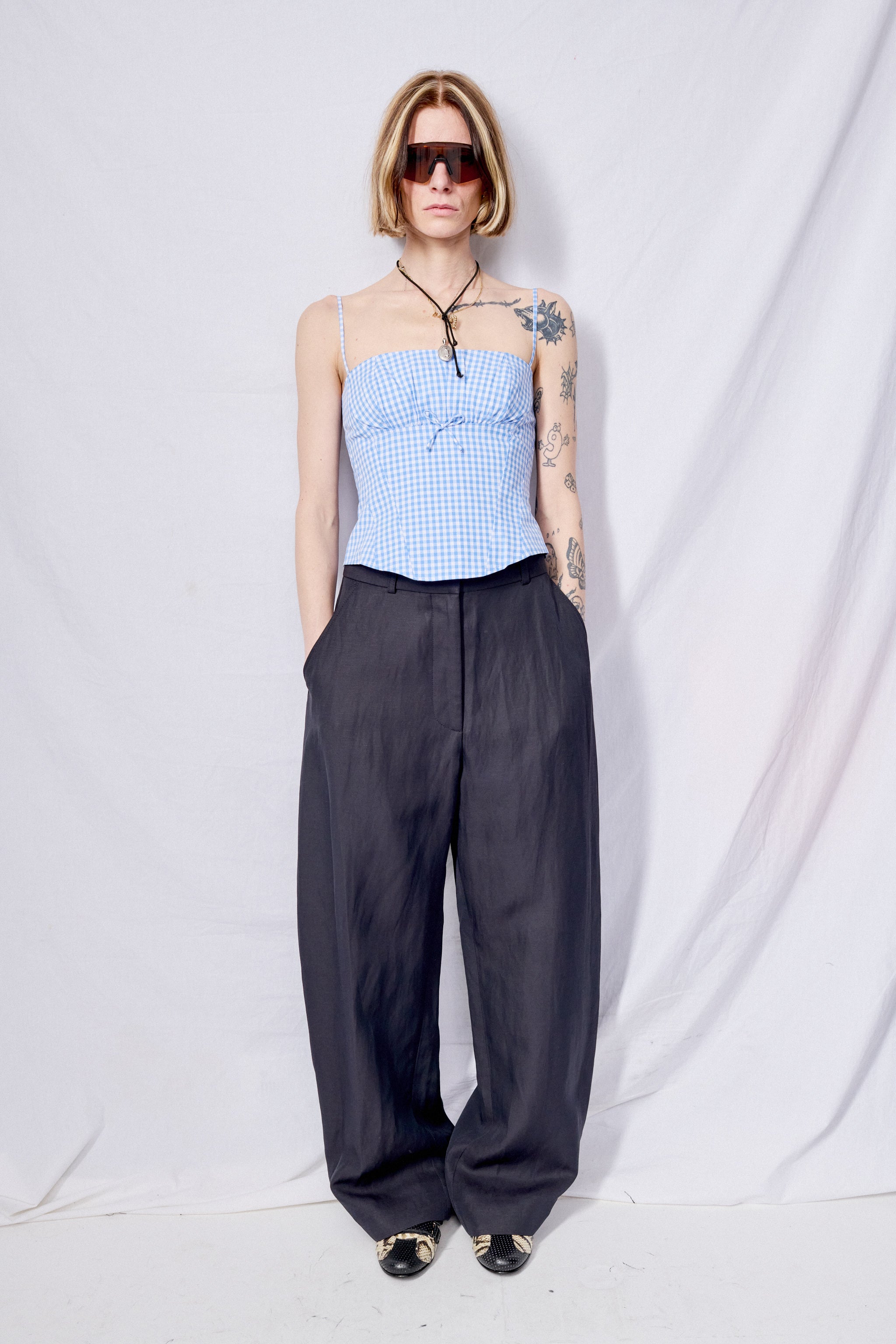 Darkest Navy Myers Round Leg Pant