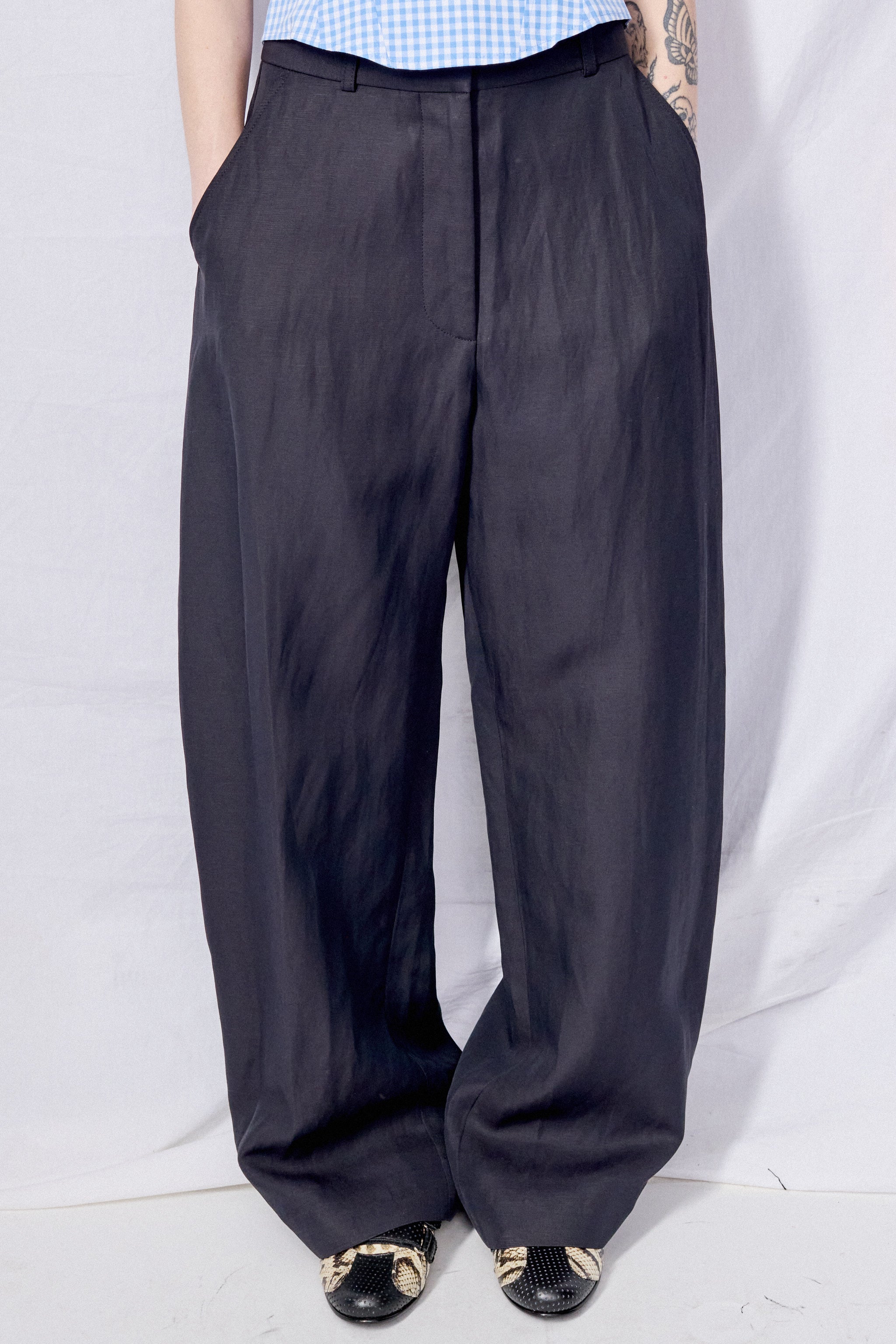 Darkest Navy Myers Round Leg Pant