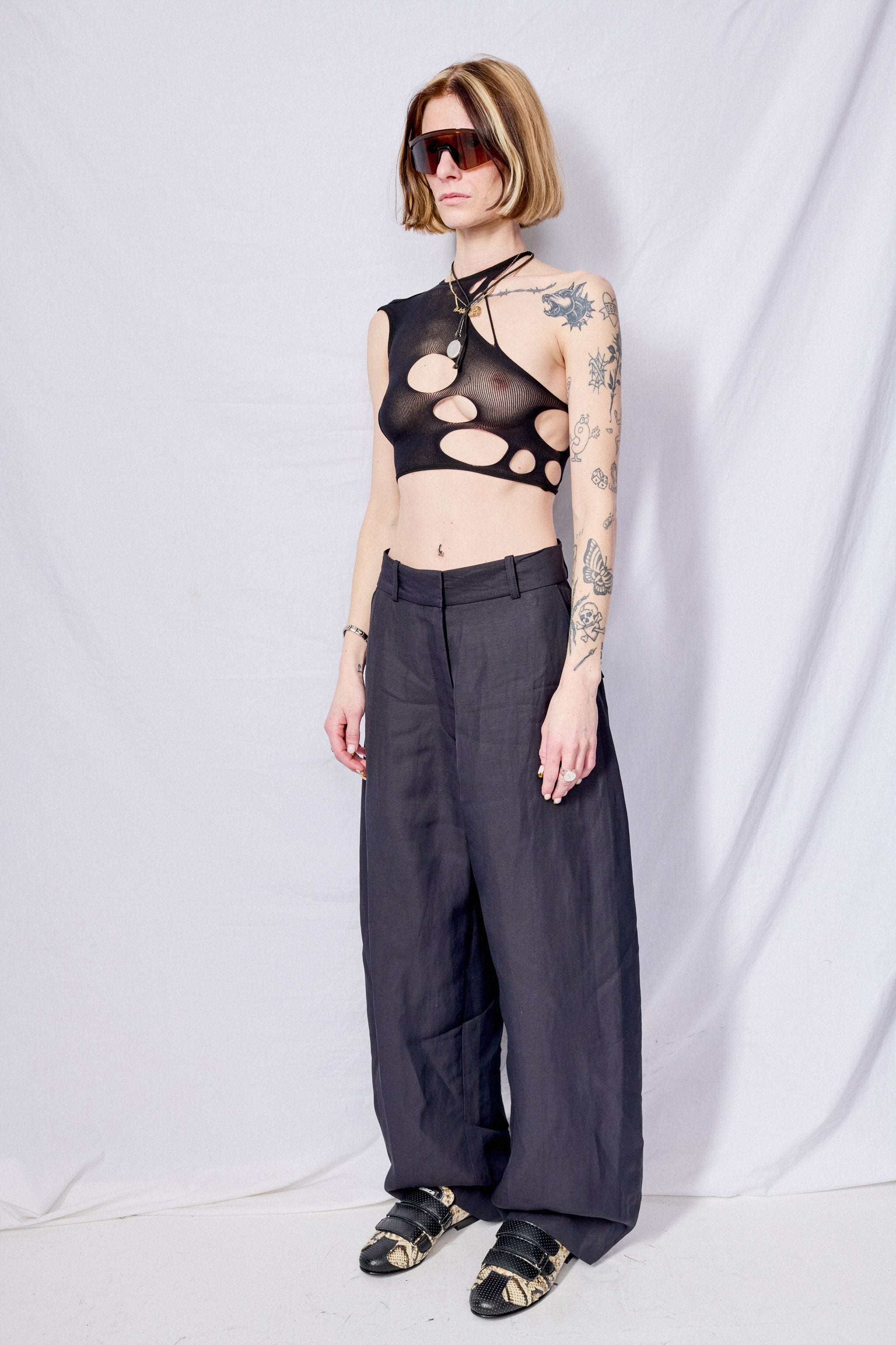 Onyx Cutout Top