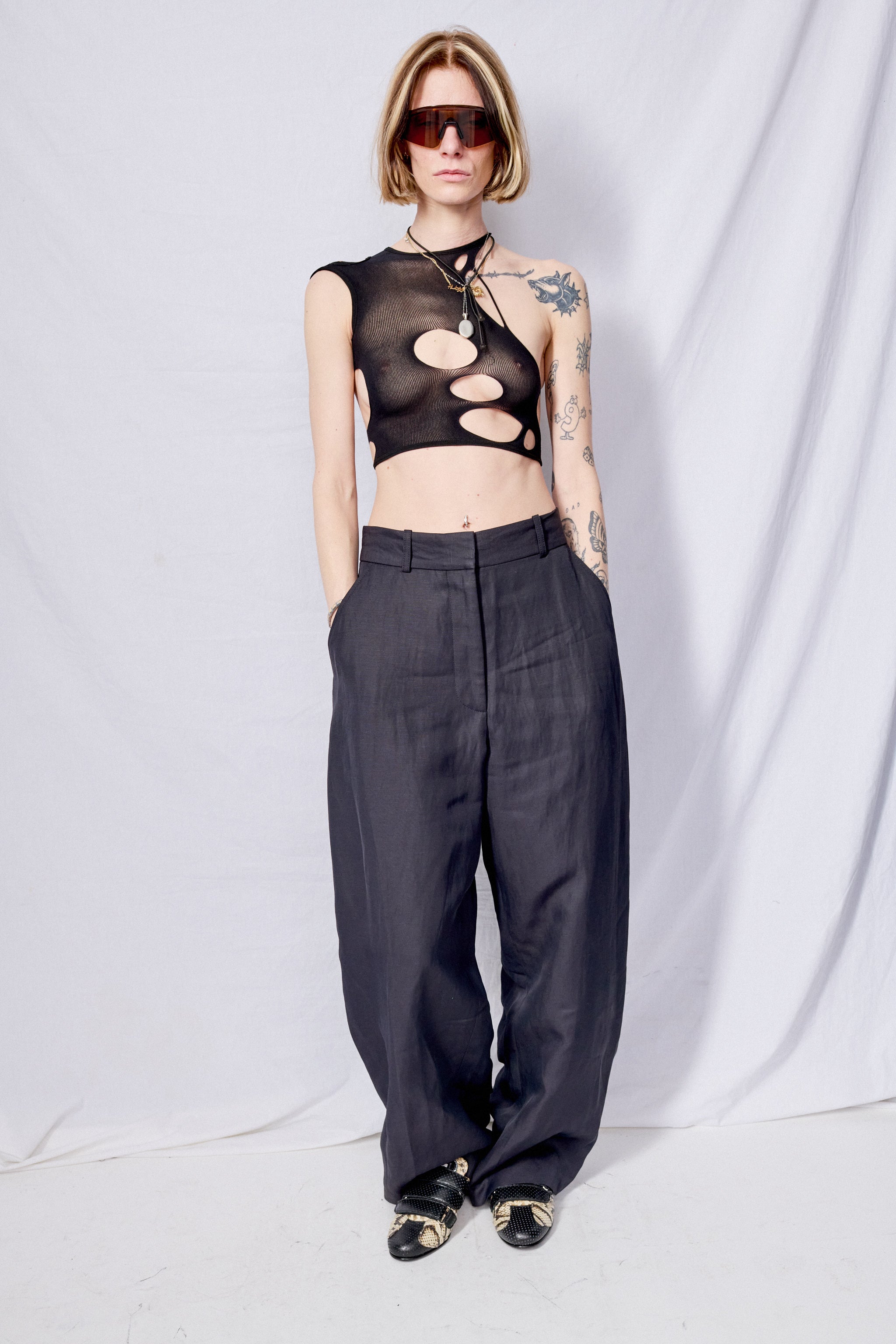 Onyx Cutout Top