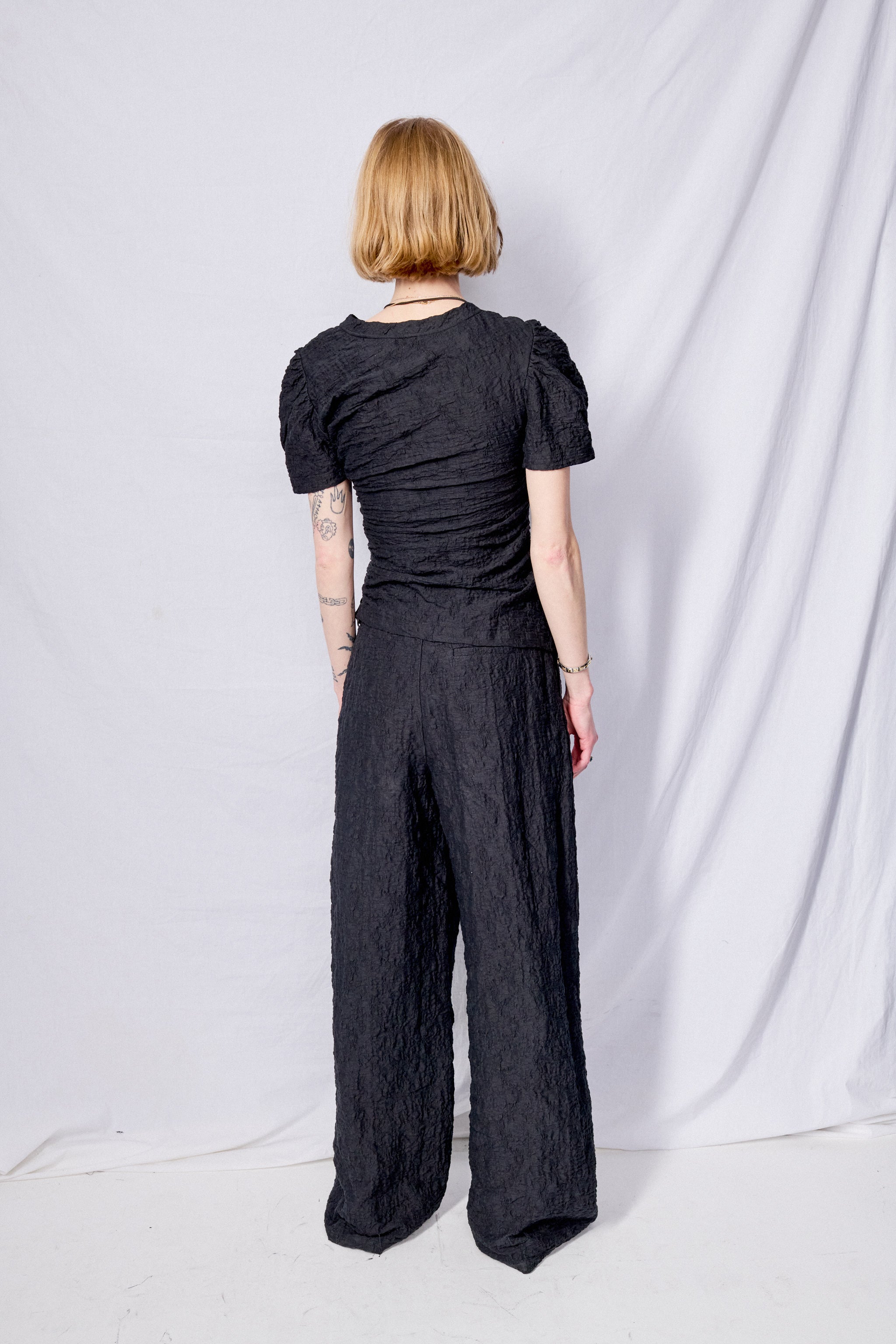 Black Crinkle Jersey Puffed Sleeve Twisted Top