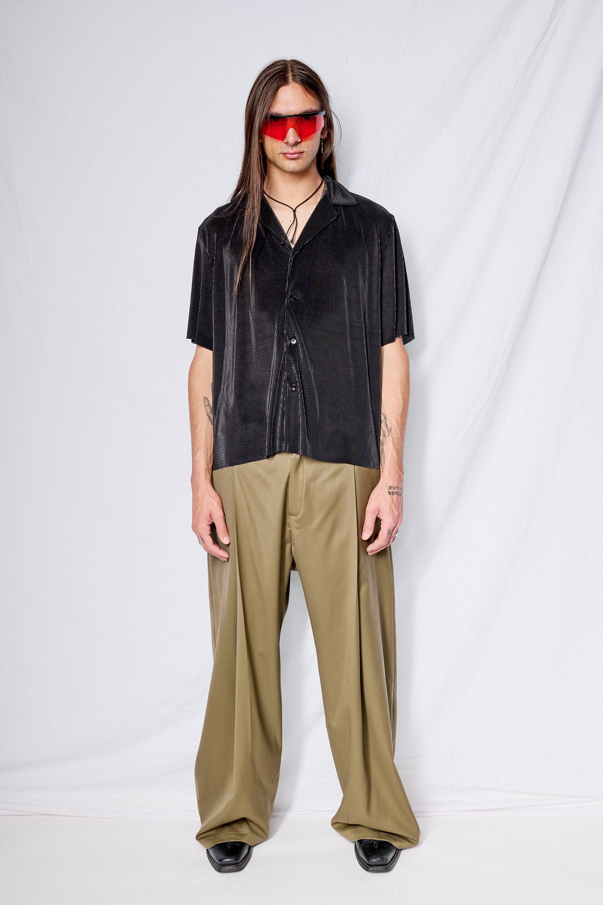 Black Plisse Scout Shirt