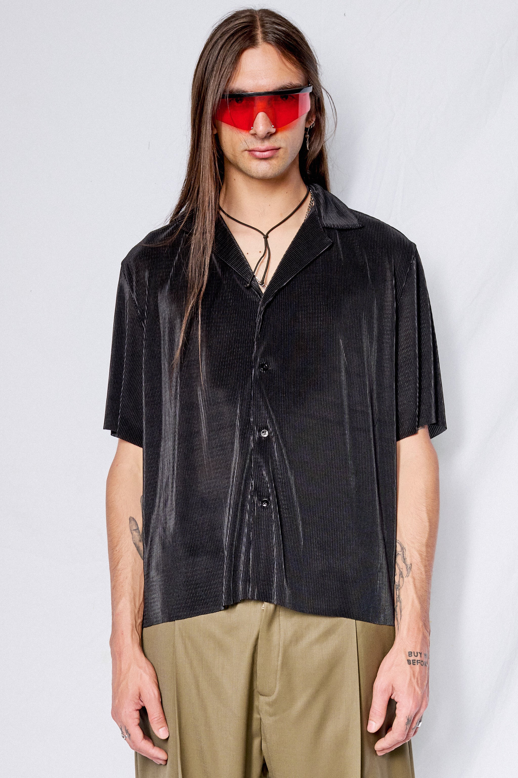 Black Plisse Scout Shirt