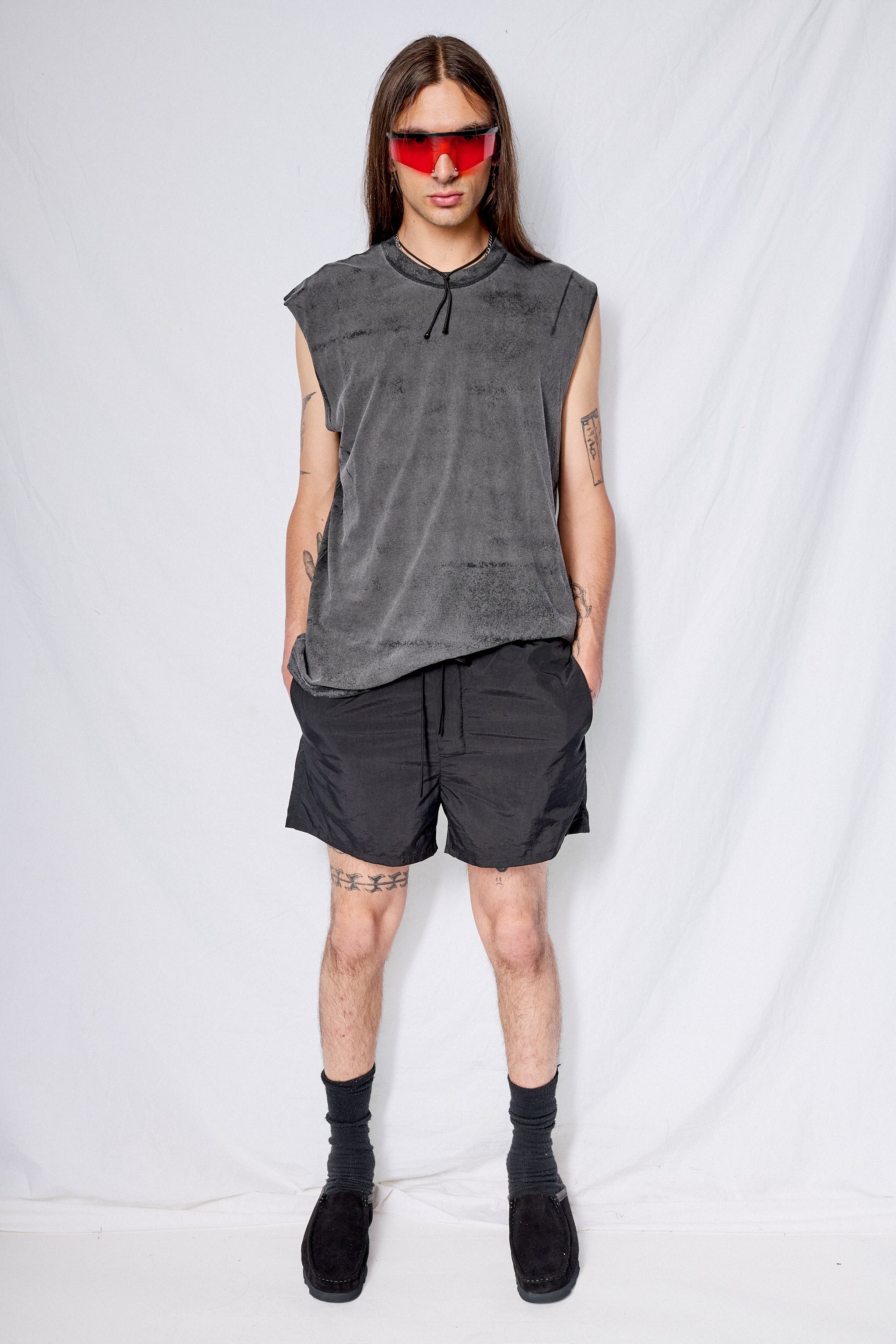 Pepper/Black Roller Muscle Tee