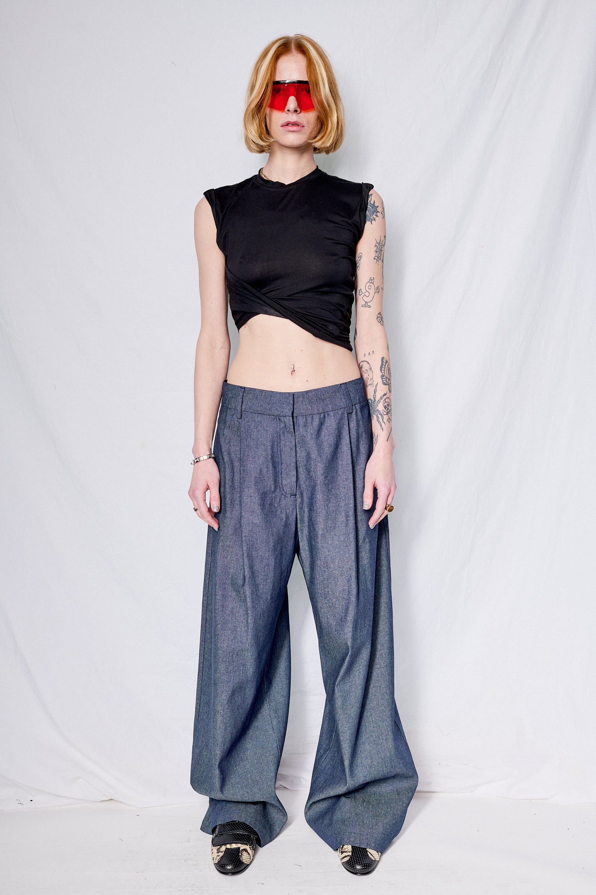Black Viscose Twisted Muscle Tee