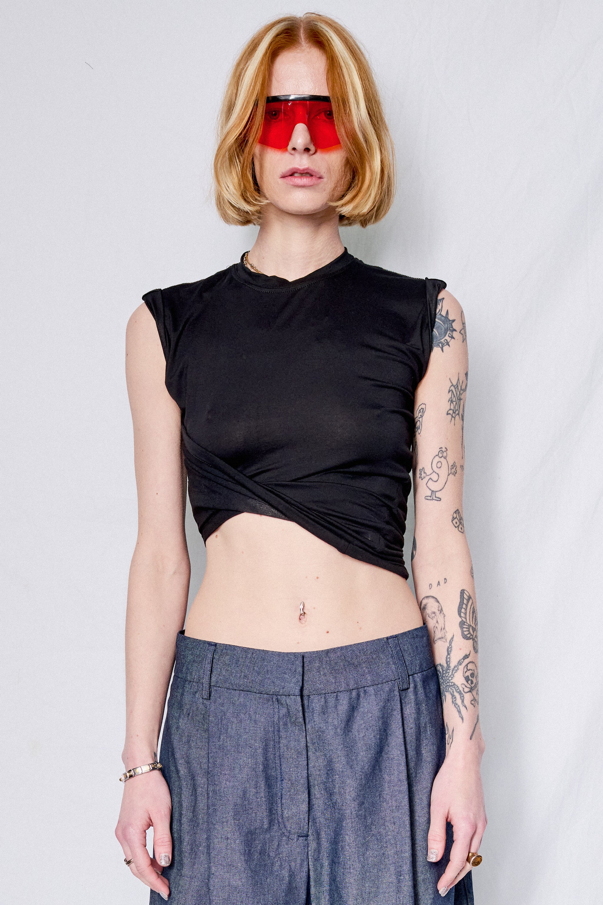 Black Viscose Twisted Muscle Tee