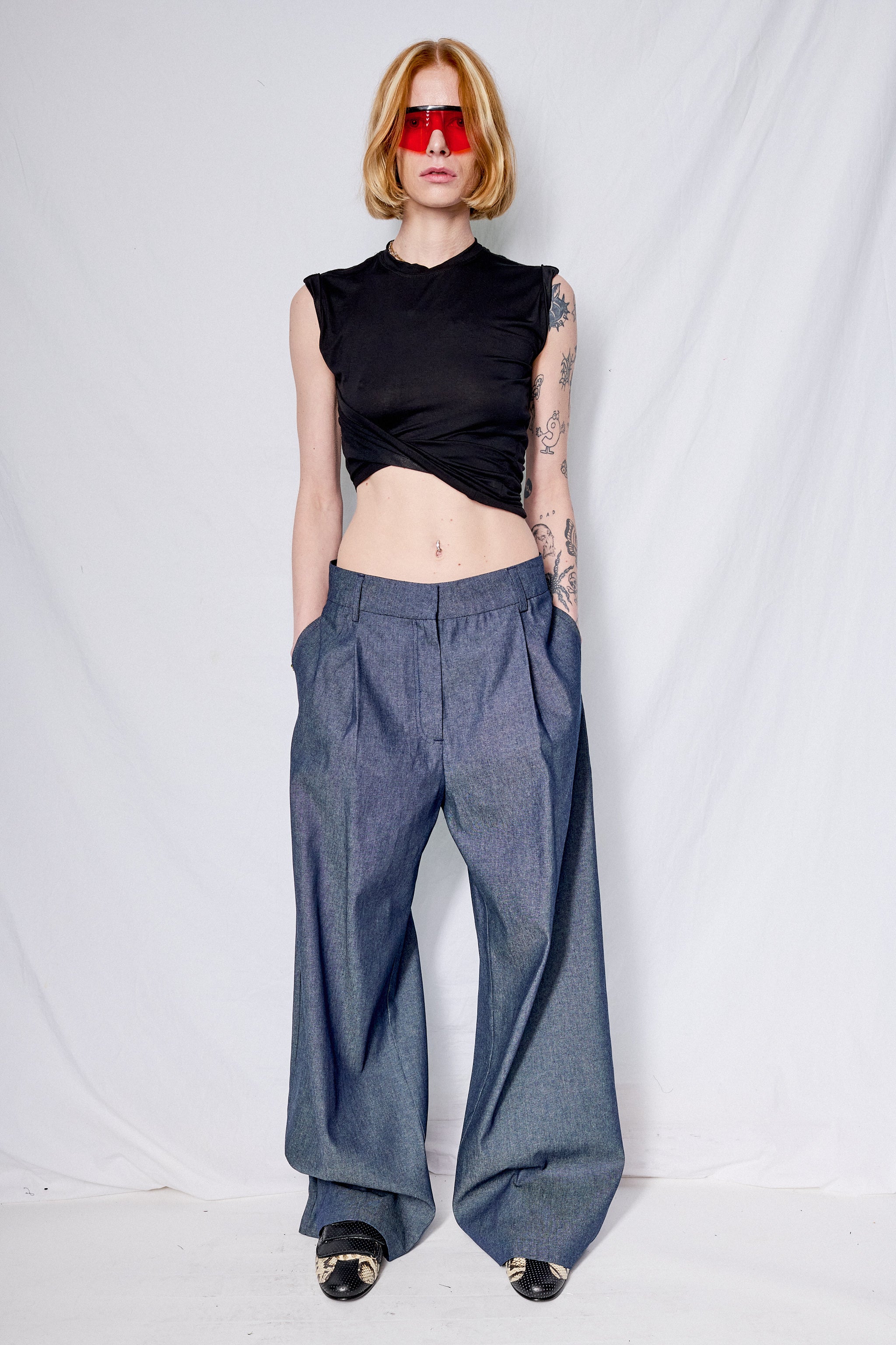 Black Viscose Twisted Muscle Tee