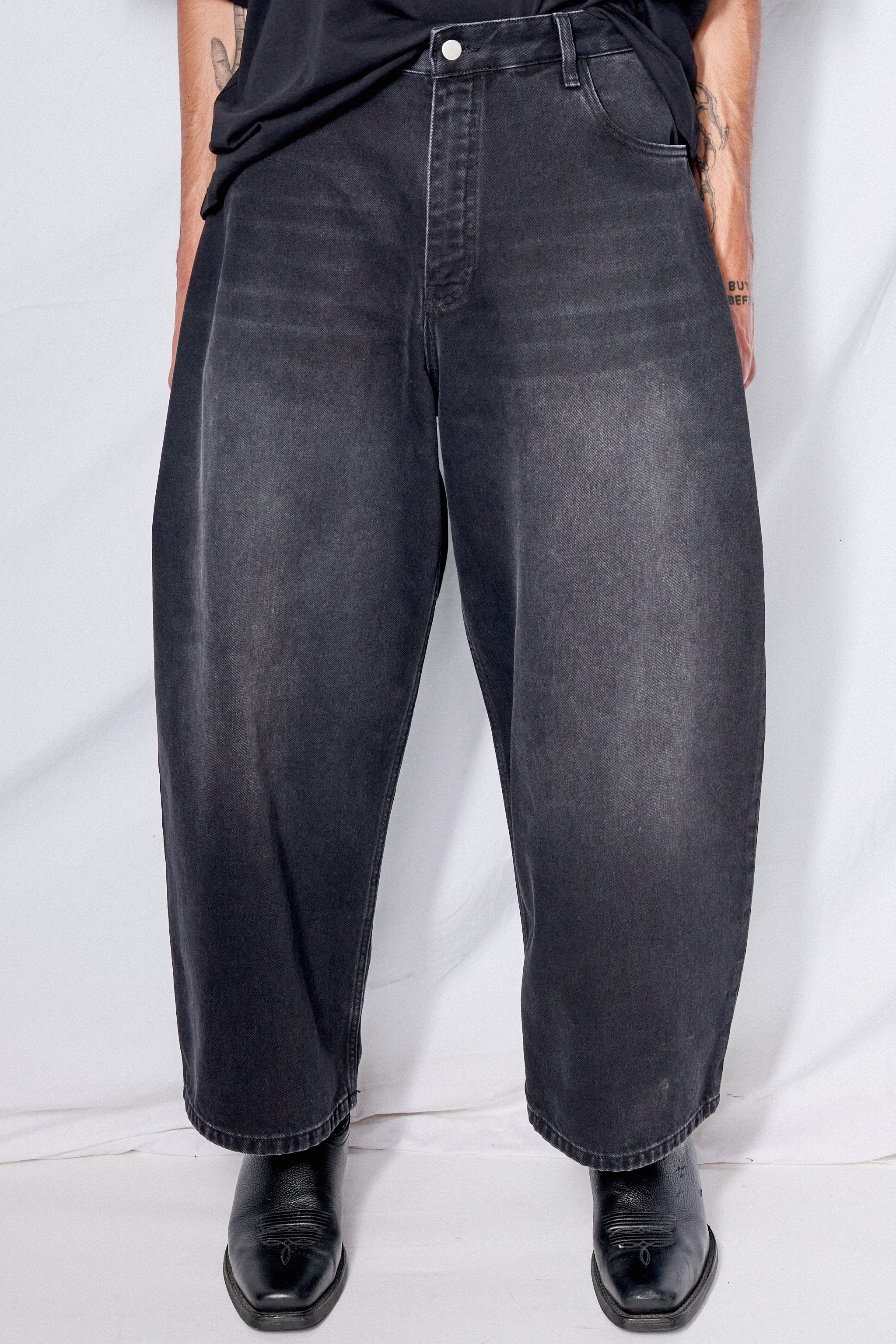 新品 / STUDIO NICHOLSON PAOLO Washed Black Paolo Denim Jean - Studio Nicholson – Assembly
