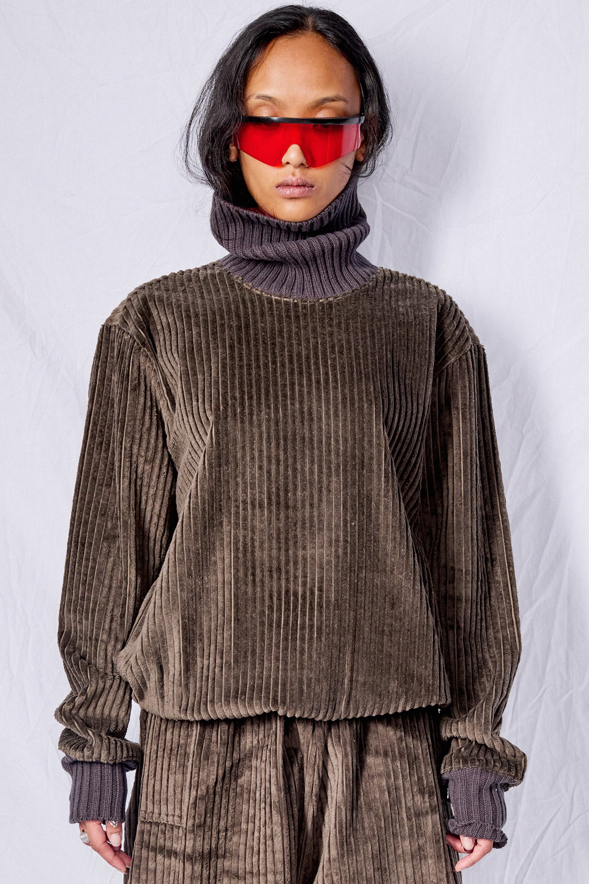 No.325 Brown Corduroy Rib Pullover