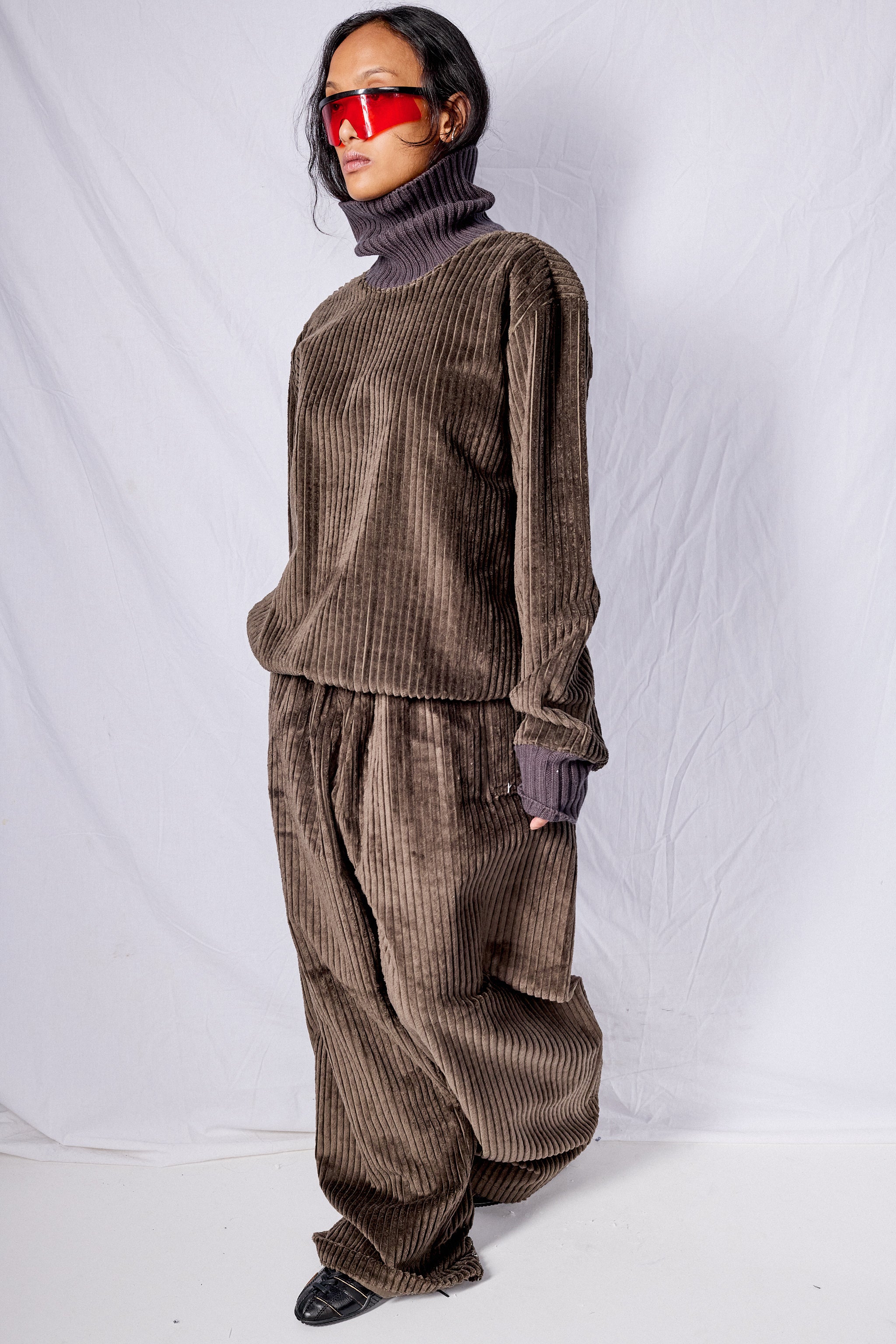 No.325 Brown Corduroy Rib Pullover