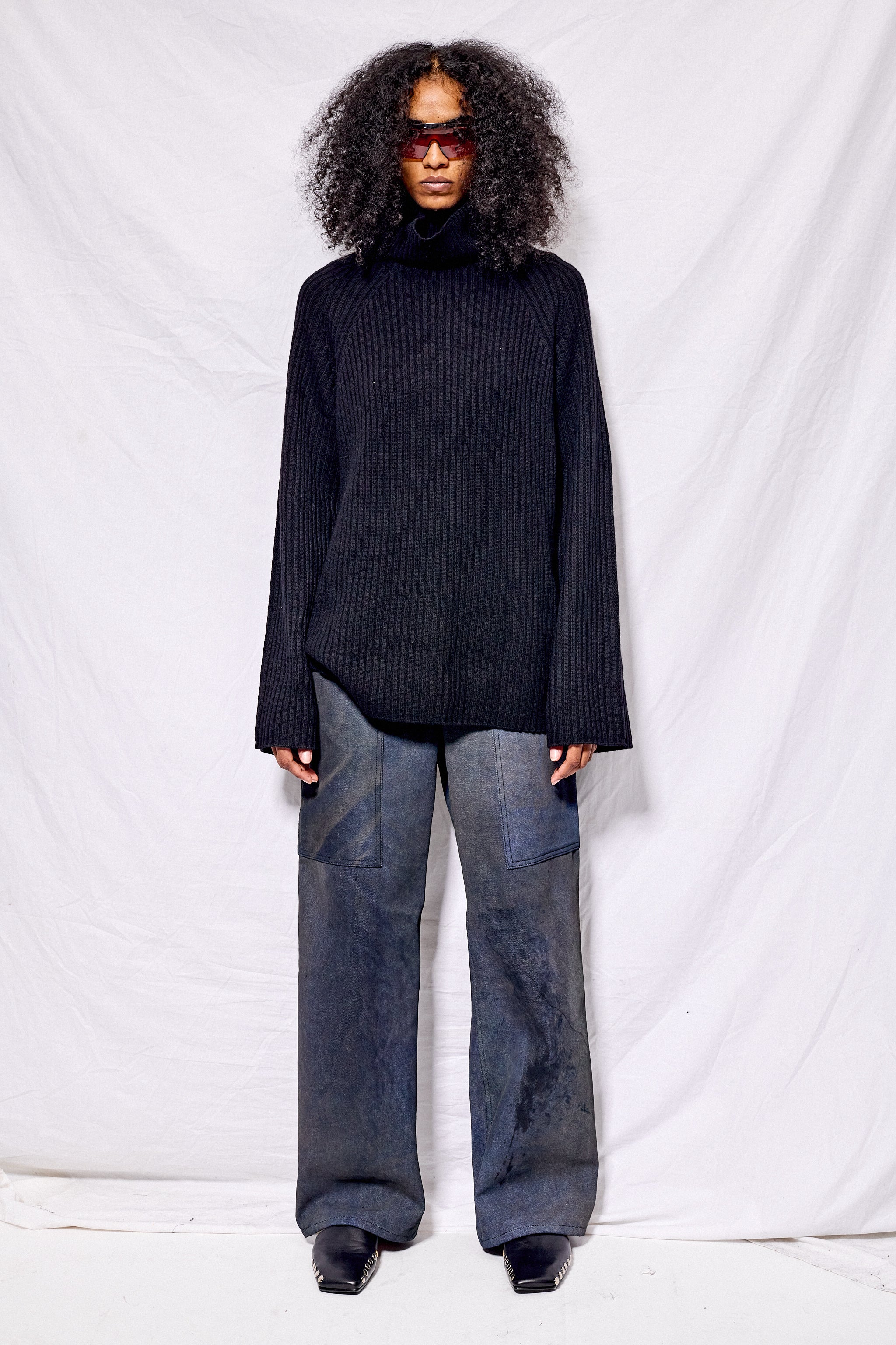 Black Ribbed Cashmere Turtleneck