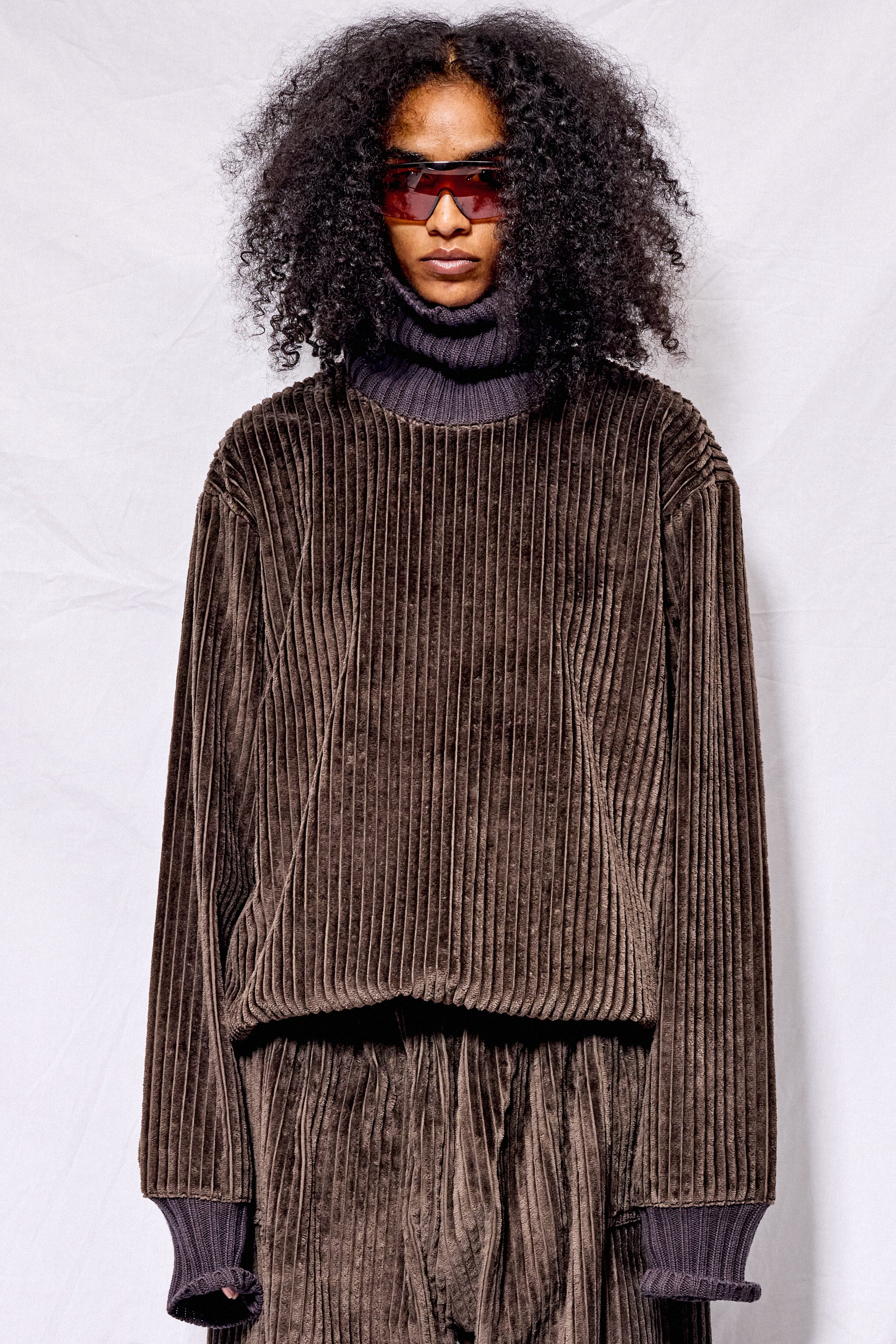 No.325 Brown Corduroy Rib Pullover