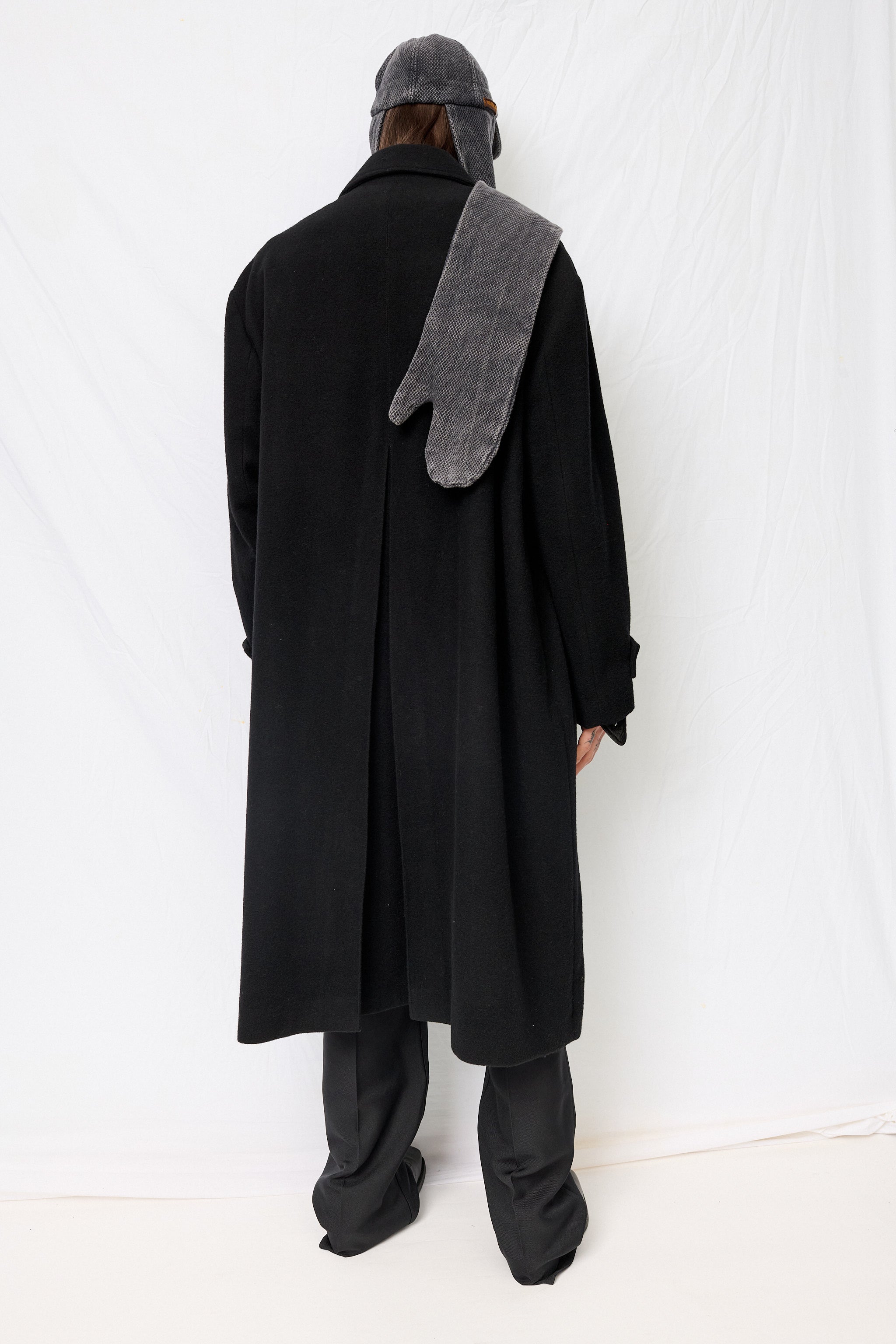 Smoke Long Sleeve Hat