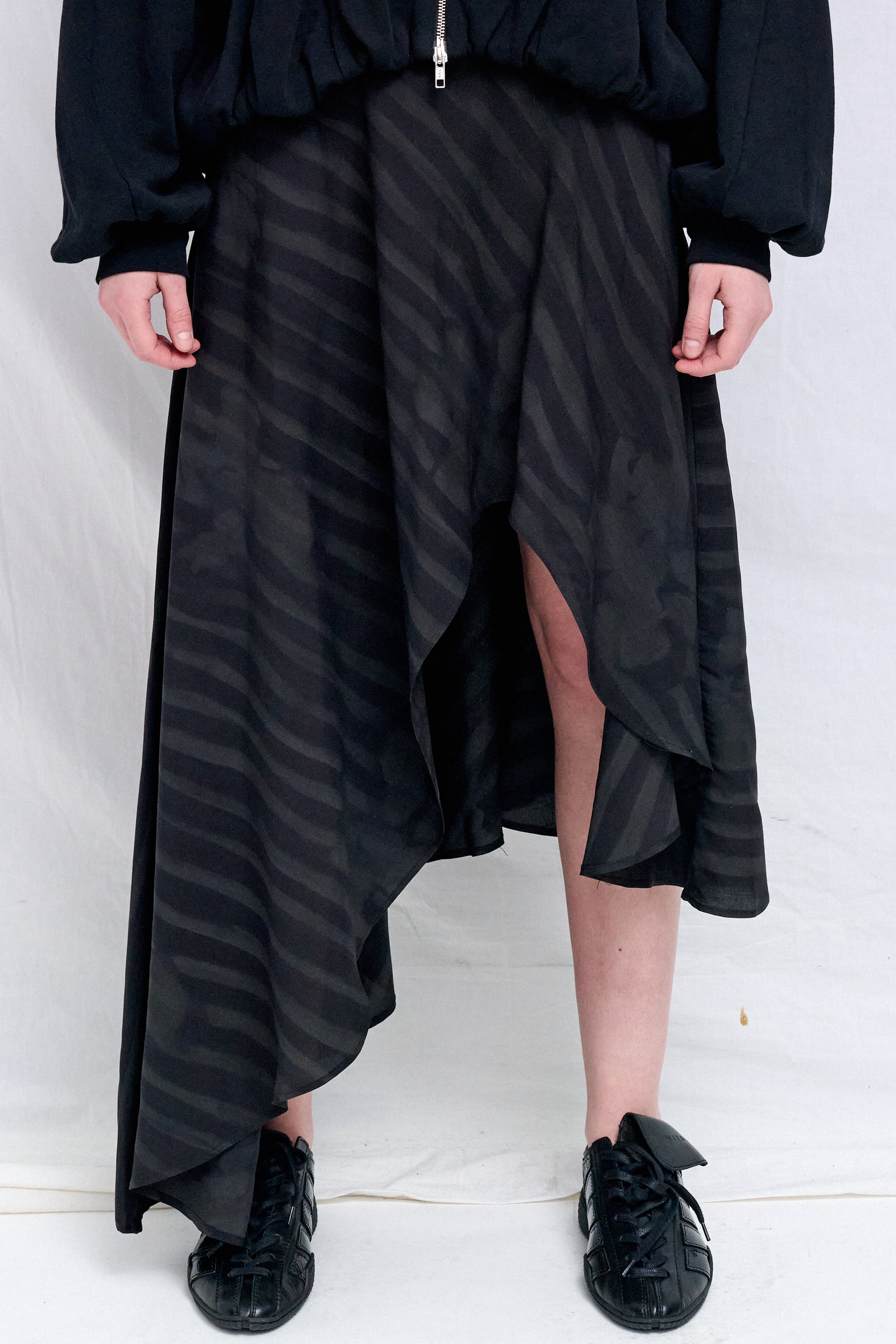Black Wavy Flower Stripe Rayon Tulip Skirt