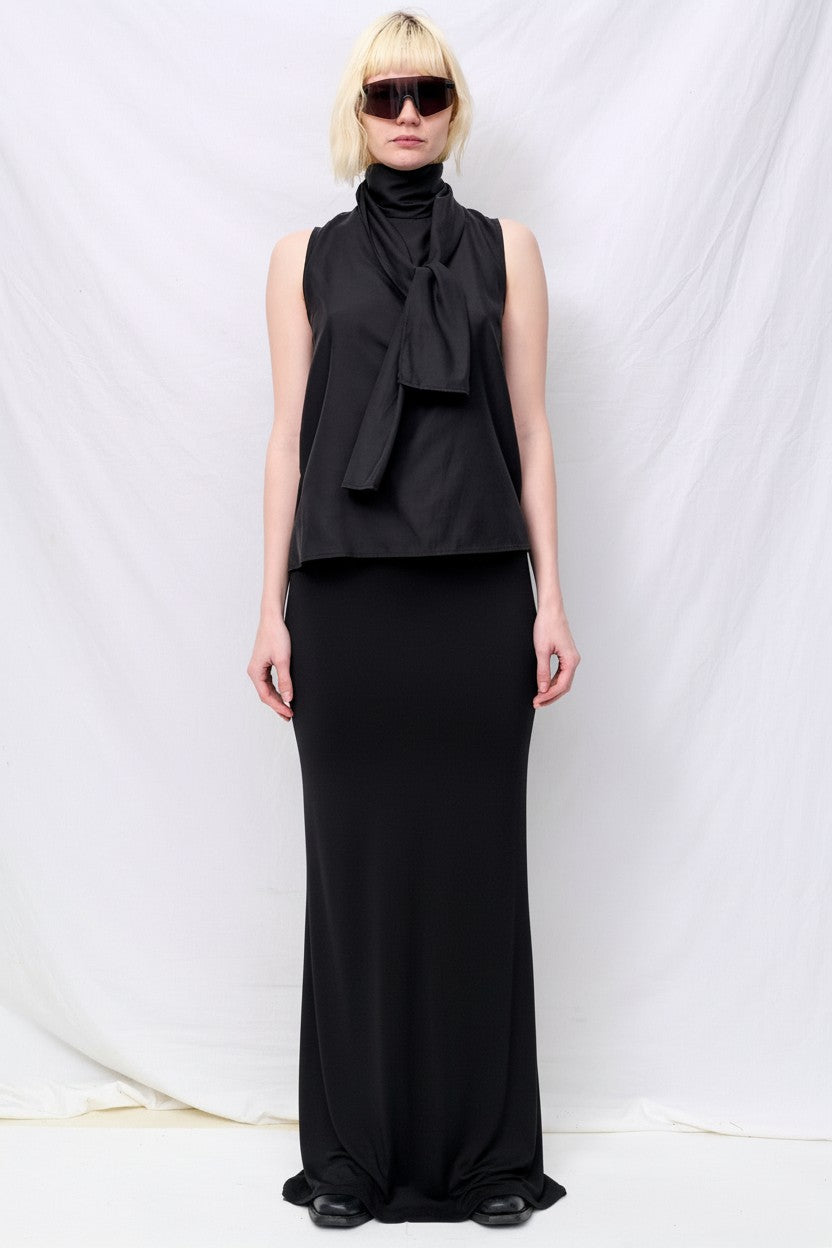 Still Black Calm Virtuous Top