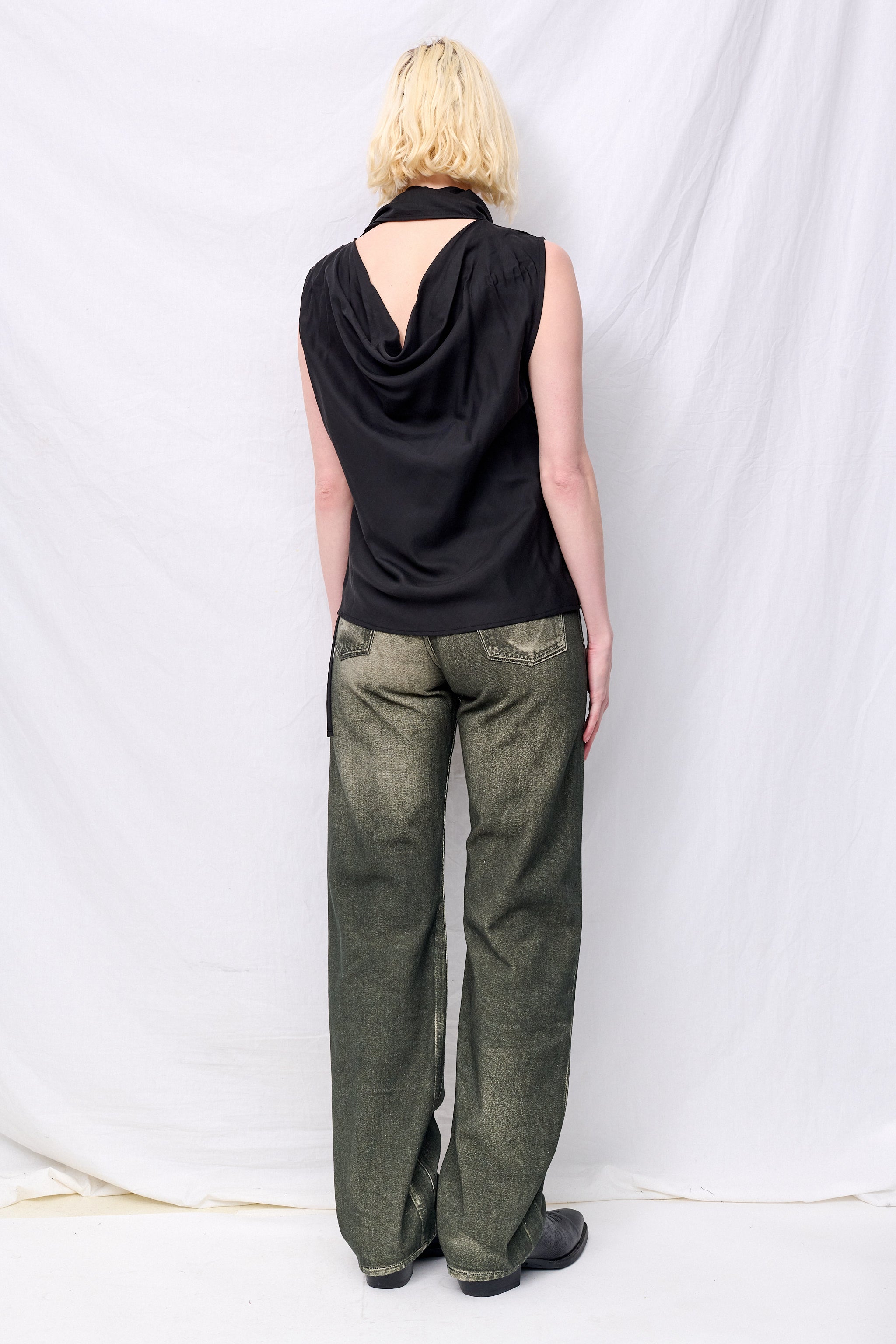 Still Black Calm Virtuous Top