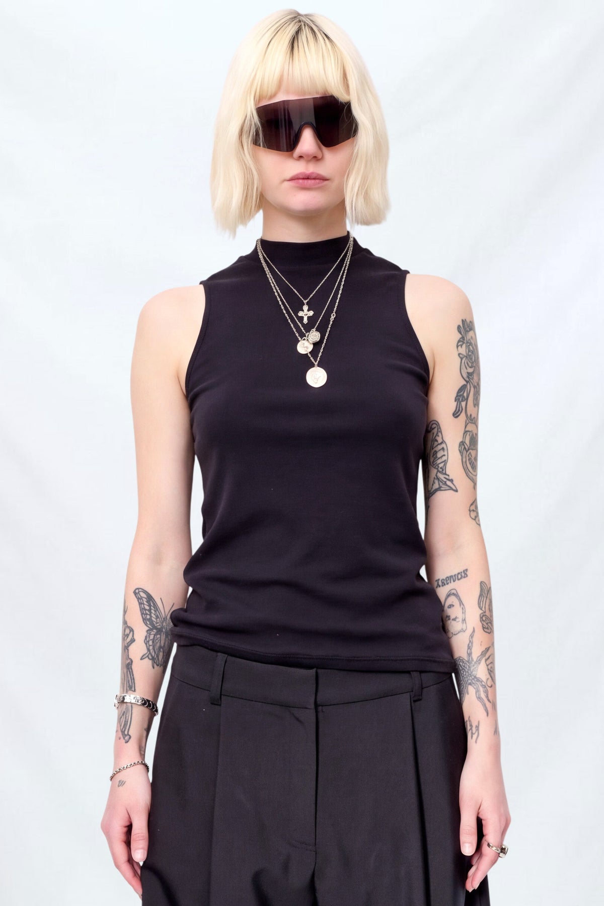 Black Mariposa Sleeveless Mock Tee