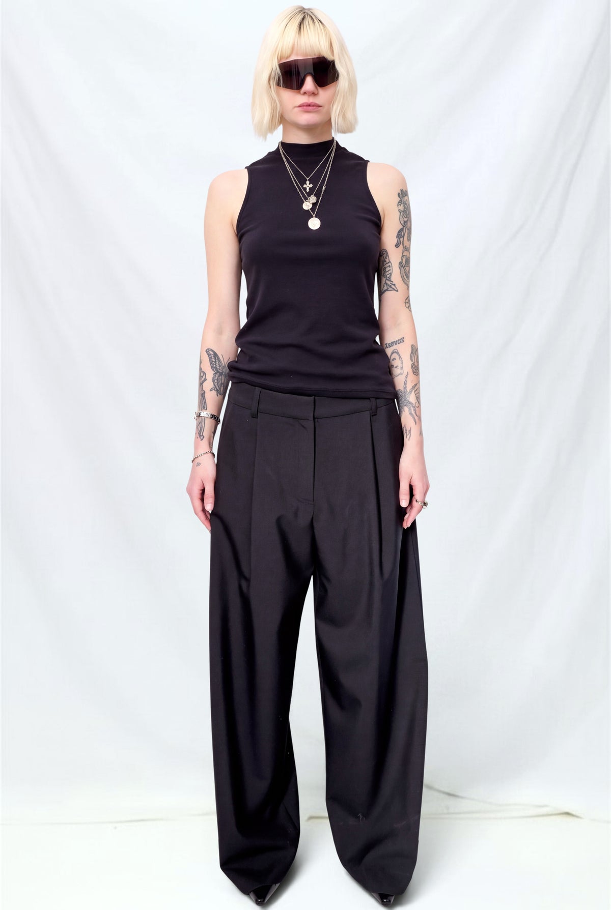 Black Mariposa Sleeveless Mock Tee