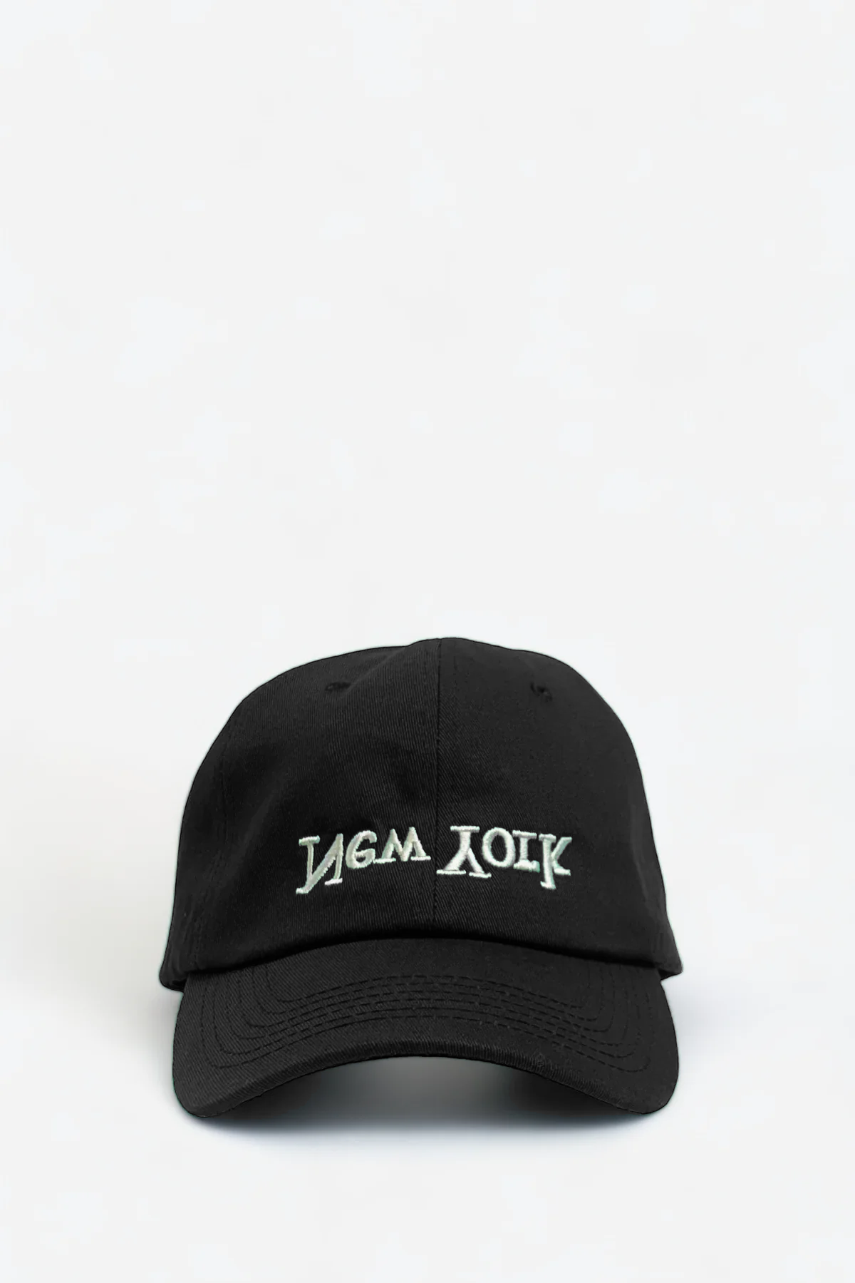 New York Embroidered Hat - Black/White