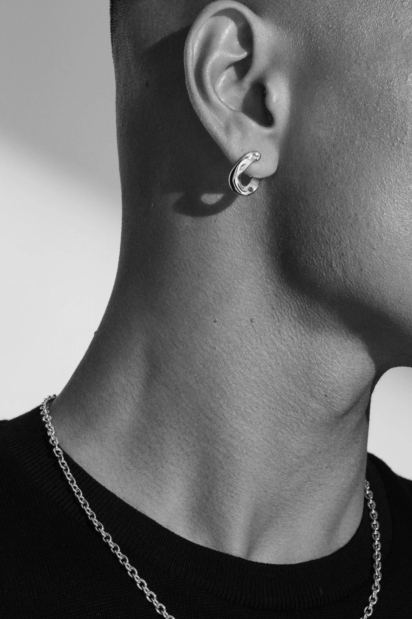 トムウッド ピアス TOM WOOD DEAN HOOPS SILVER Tom Wood: Dean Hoops (Silver) | DSMNY E-SHOP