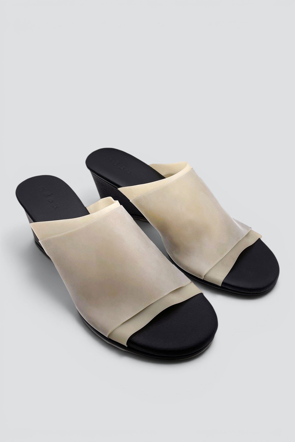 Natural Nana Latex Slide