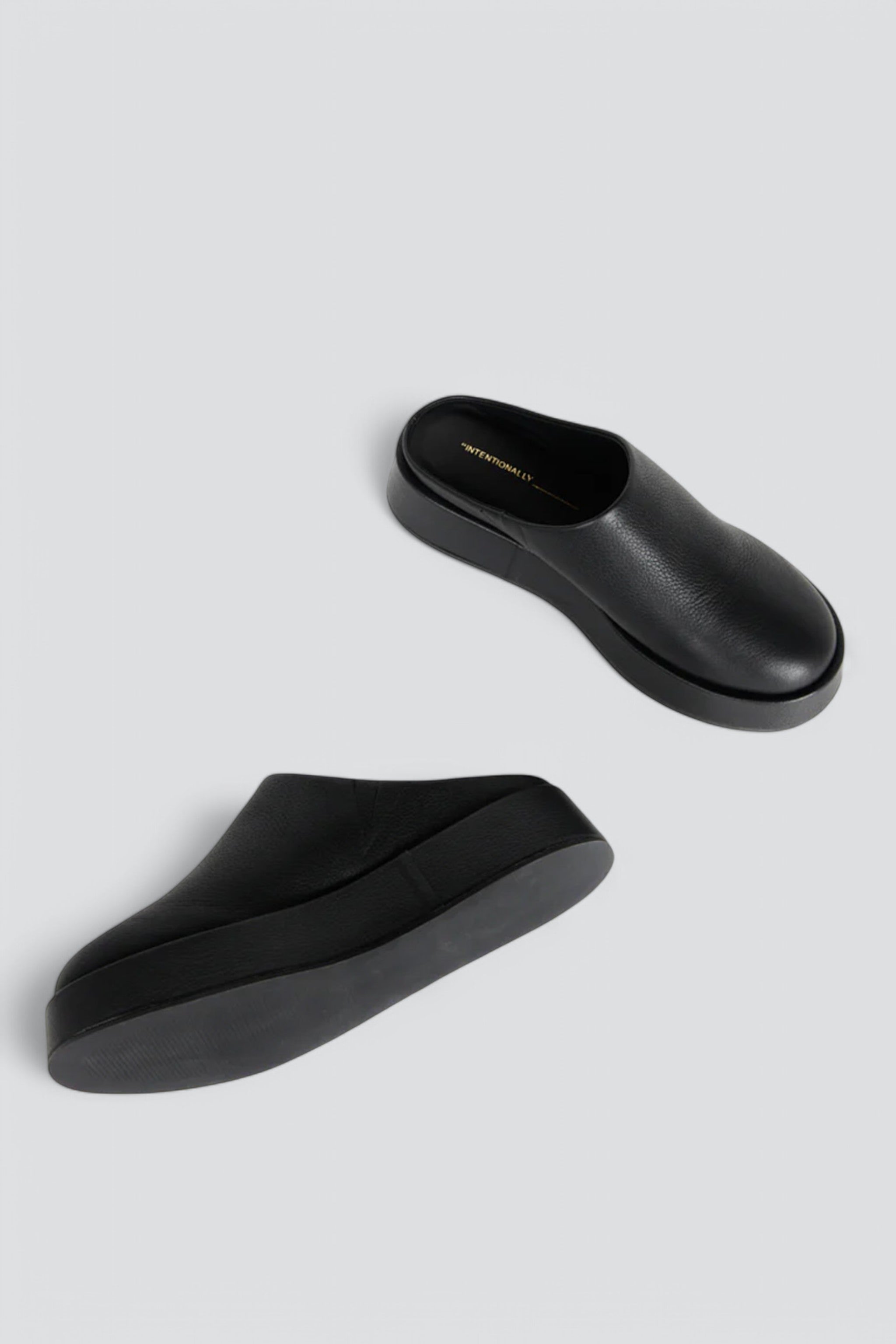 Black Risen Platform Mule