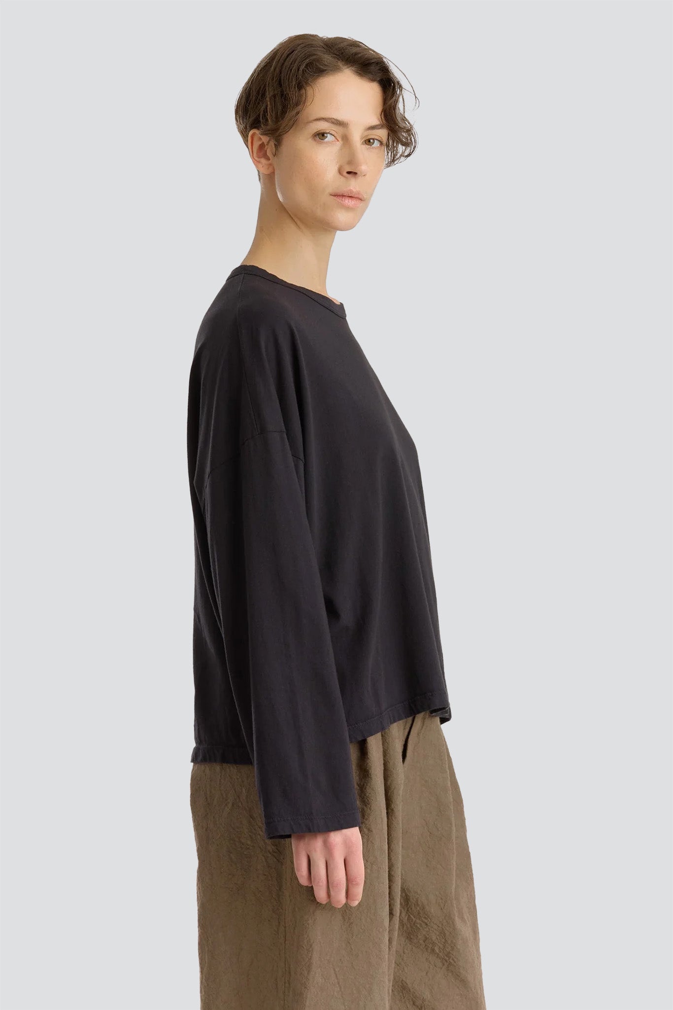 Black Wide Longsleeve Tee