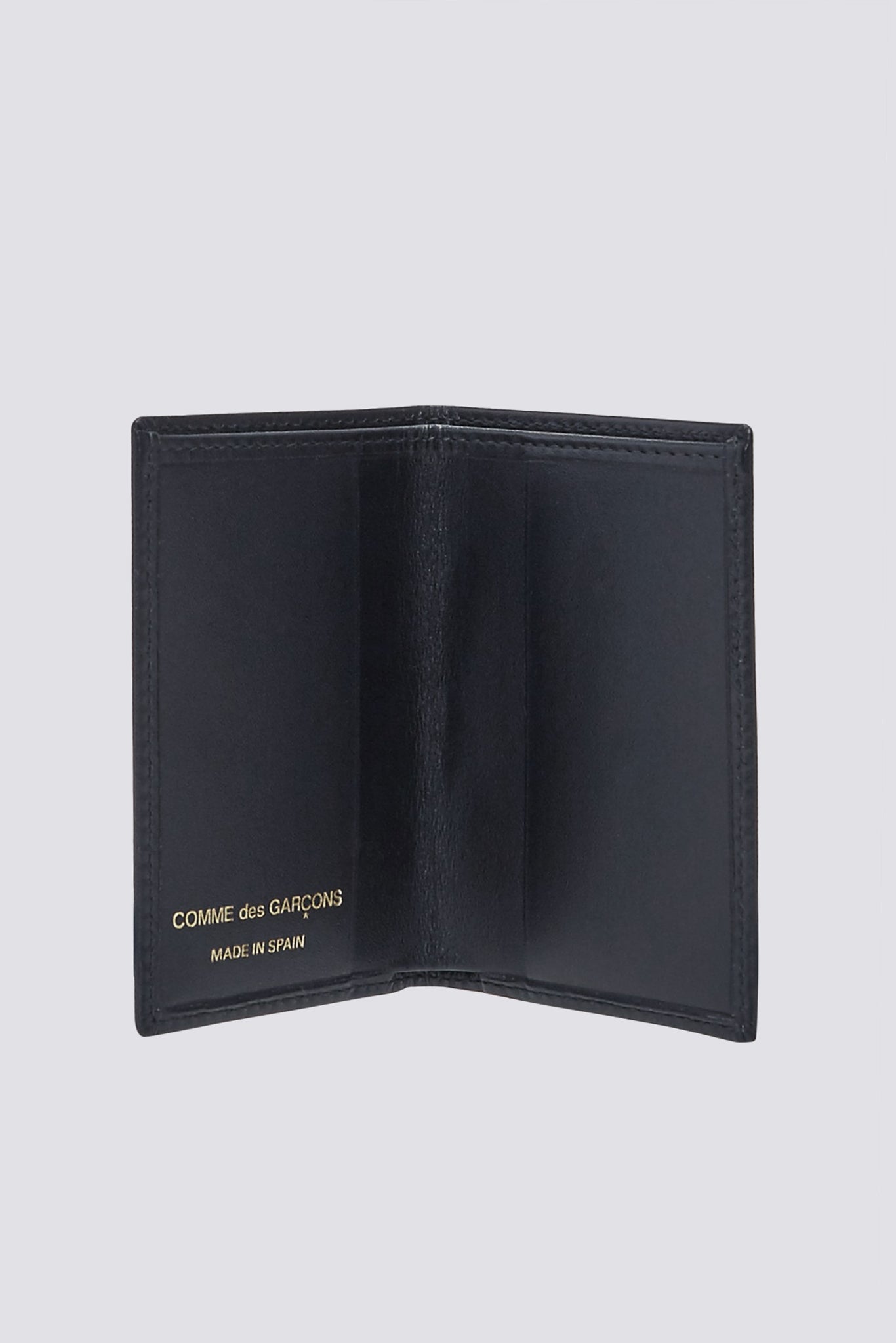 Leather Bi-Fold Wallet - Black - SA6400